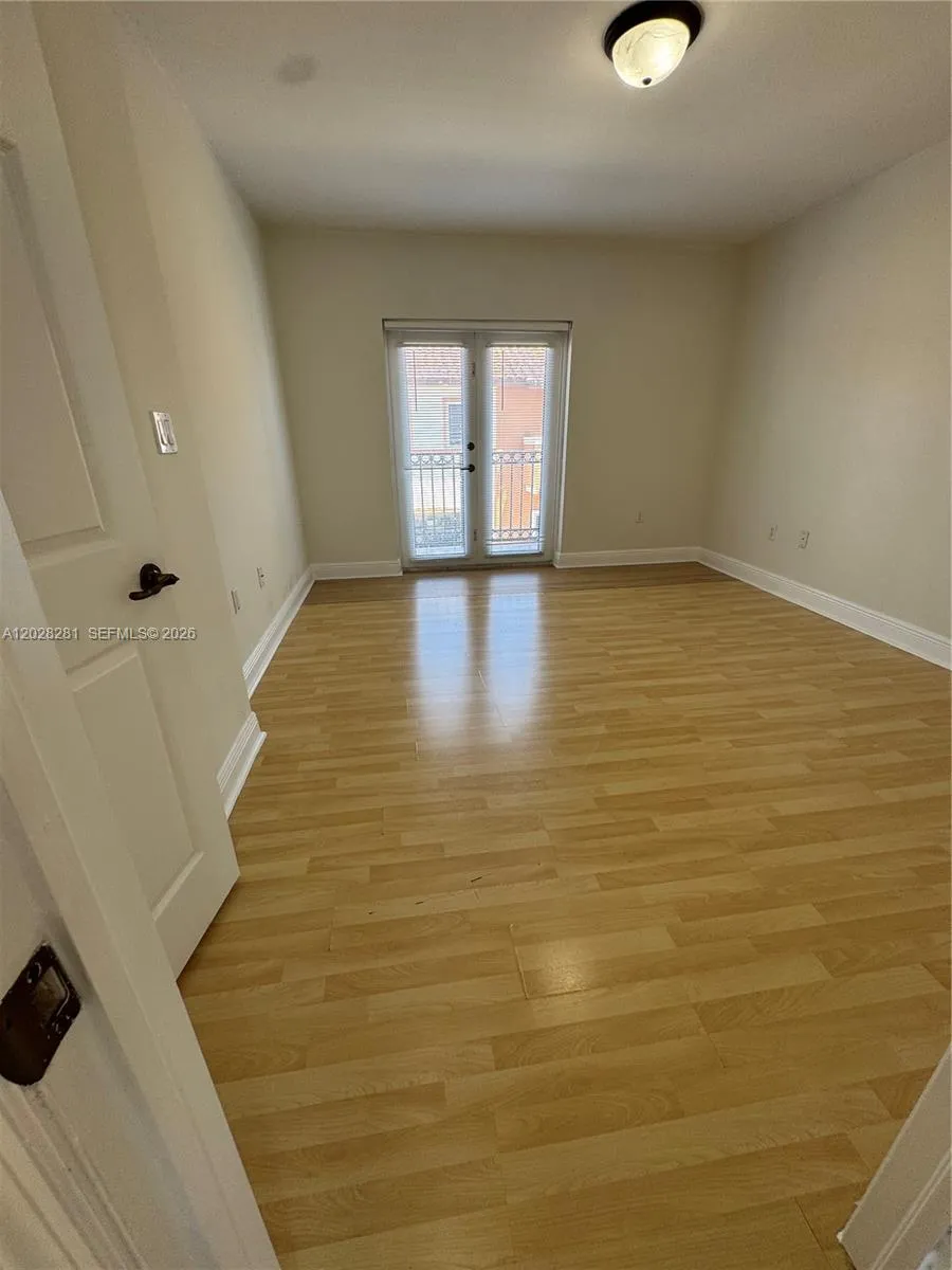 6004 SW 8th St #2 West Miami, FL 33144