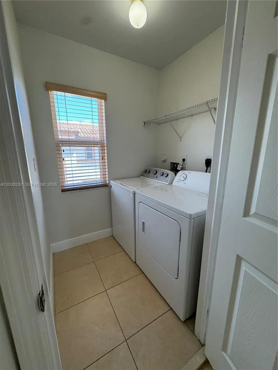 6004 SW 8th St #2 West Miami, FL 33144