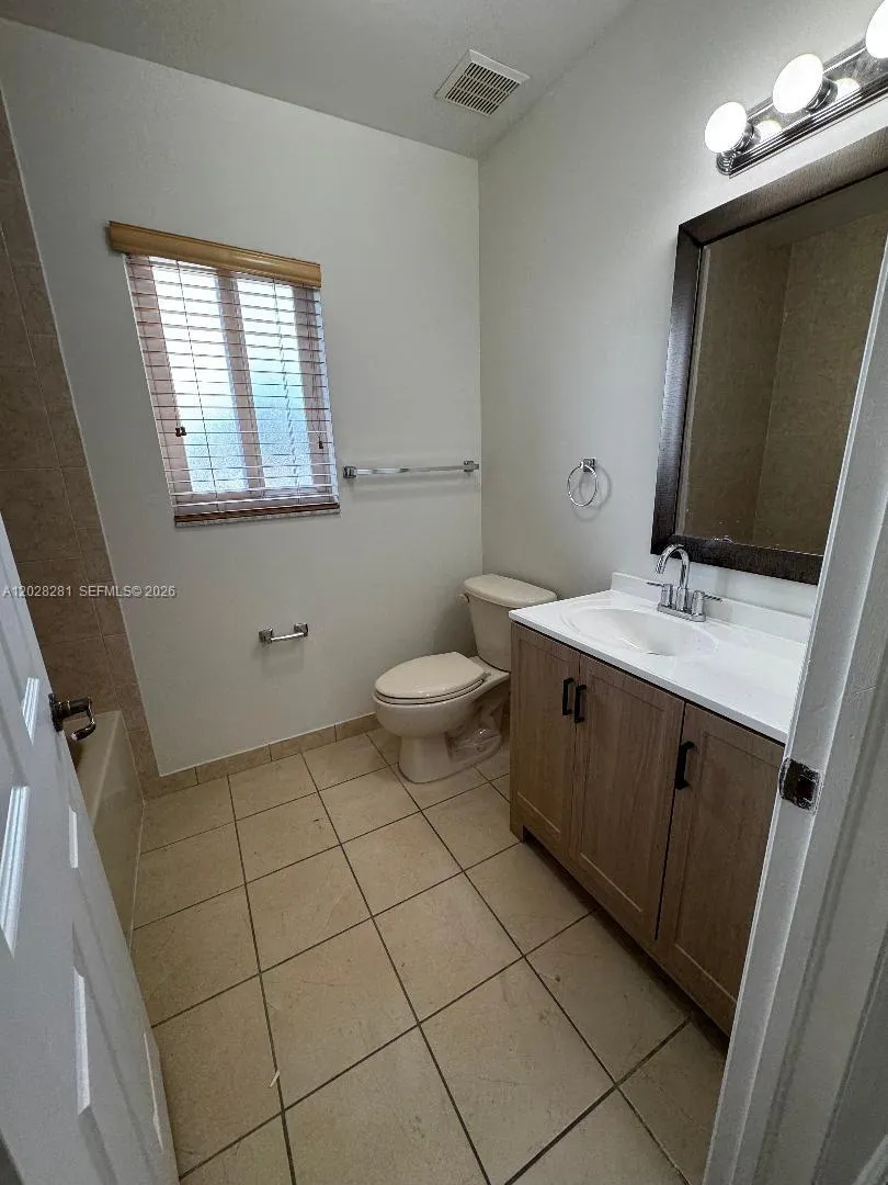 6004 SW 8th St #2 West Miami, FL 33144