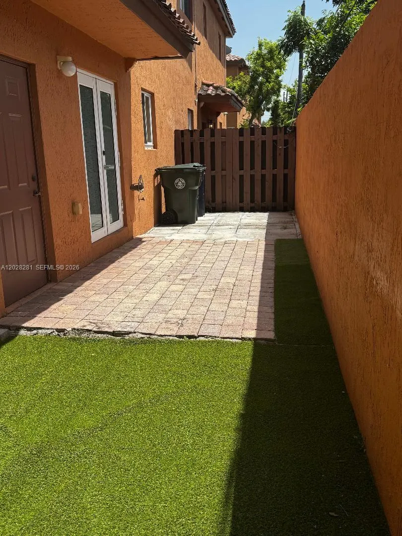 6004 SW 8th St #2 West Miami, FL 33144