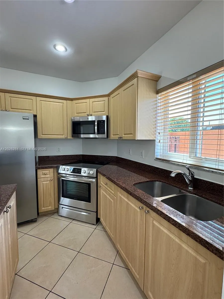 6004 SW 8th St #2 West Miami, FL 33144