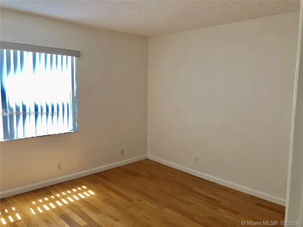 121 Golden Isles Dr #407 Hallandale Beach, FL 33009