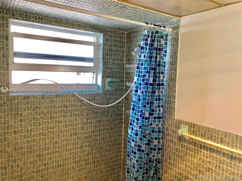 121 Golden Isles Dr #407 Hallandale Beach, FL 33009