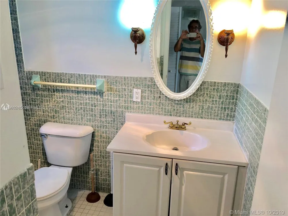 121 Golden Isles Dr #407 Hallandale Beach, FL 33009