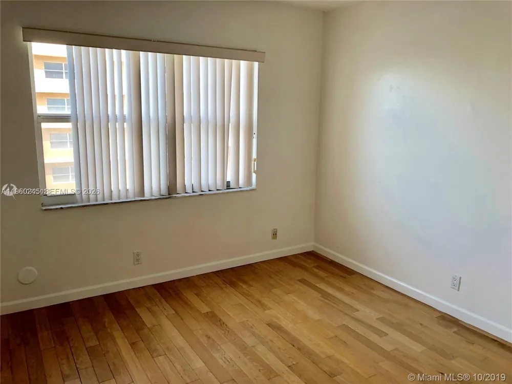 121 Golden Isles Dr #407 Hallandale Beach, FL 33009