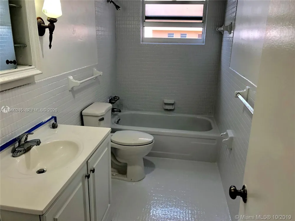 121 Golden Isles Dr #407 Hallandale Beach, FL 33009