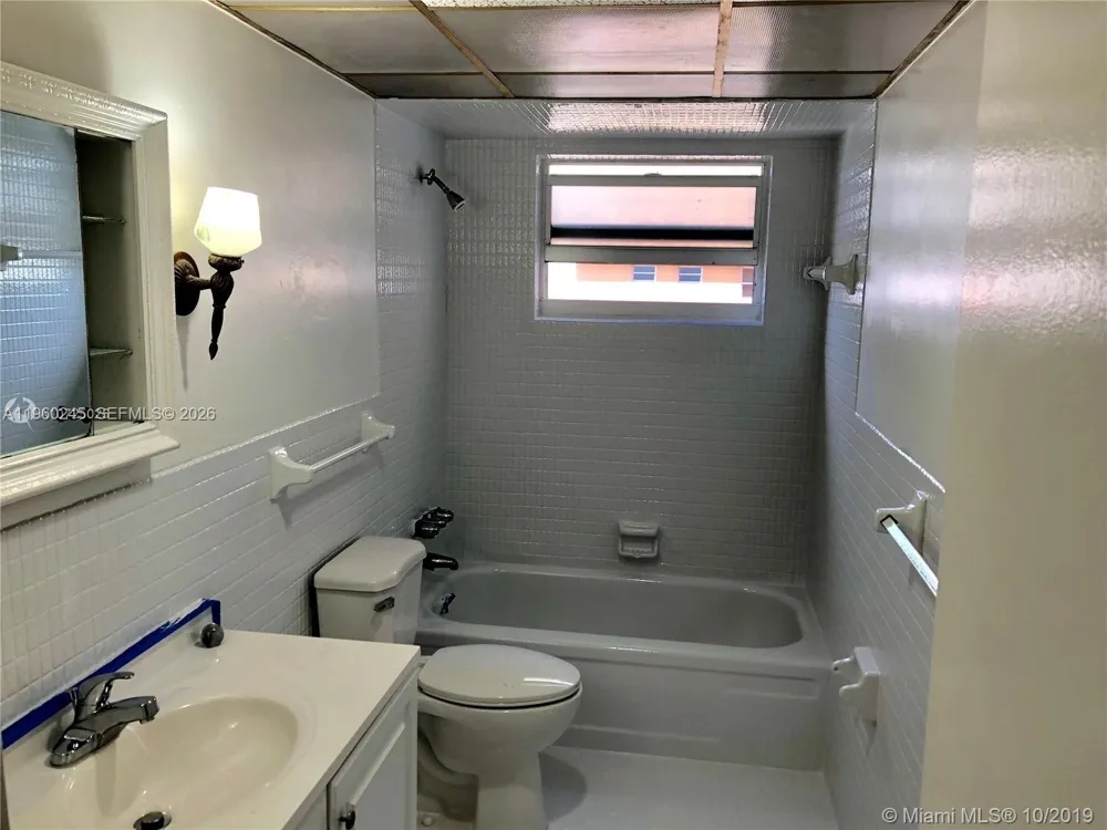 121 Golden Isles Dr #407 Hallandale Beach, FL 33009