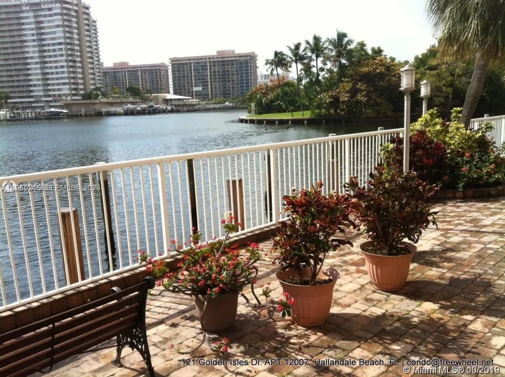 121 Golden Isles Dr #407 Hallandale Beach, FL 33009