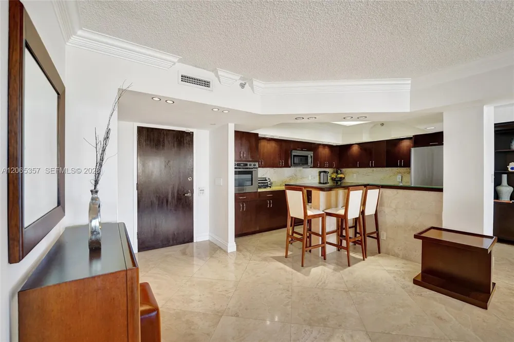 19667 Turnberry Way #12F Aventura, FL 33180