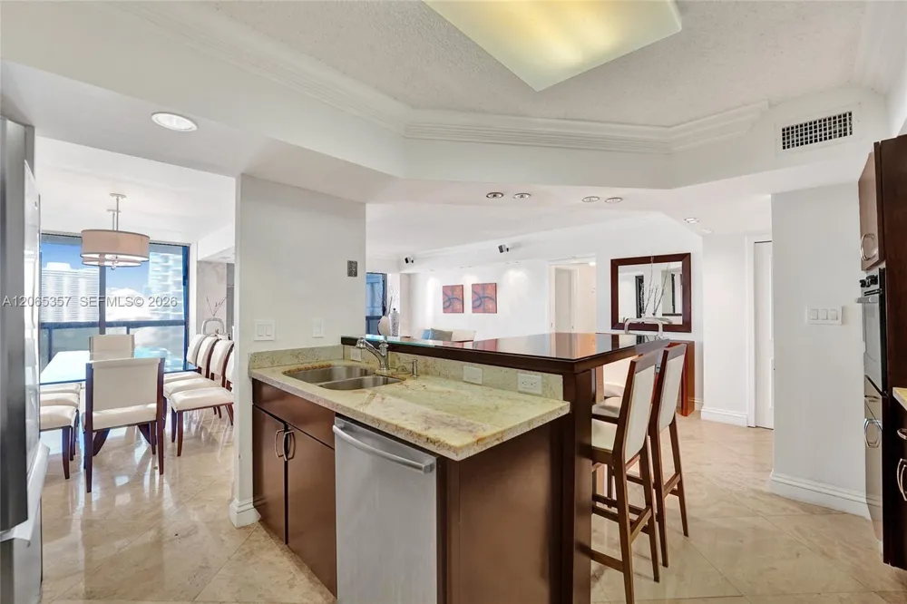 19667 Turnberry Way #12F Aventura, FL 33180