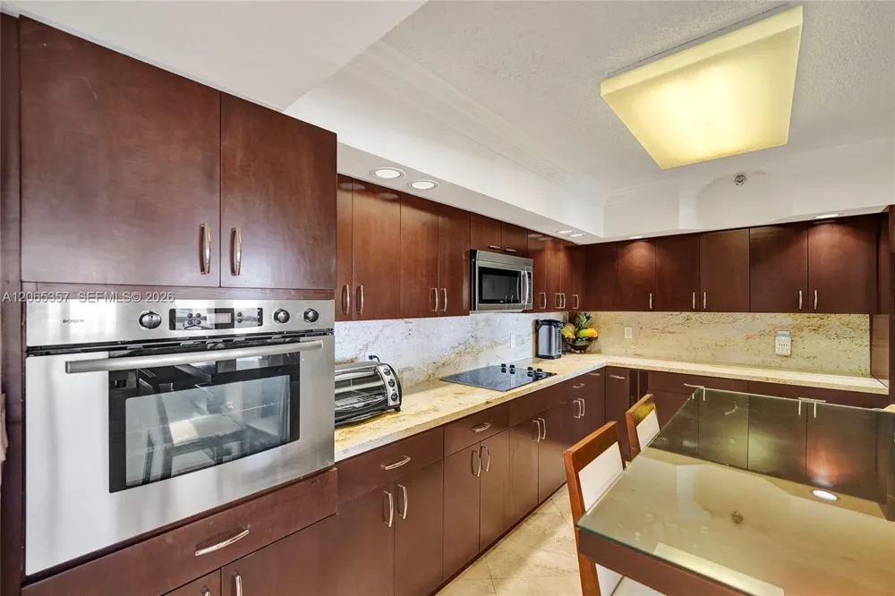 19667 Turnberry Way #12F Aventura, FL 33180