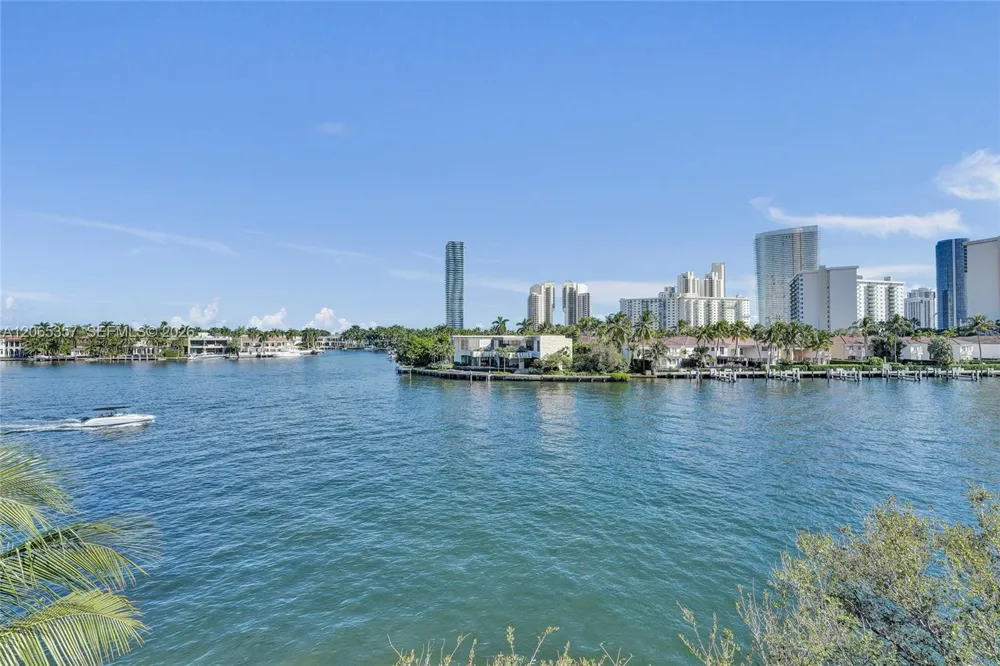 19667 Turnberry Way #12F Aventura, FL 33180