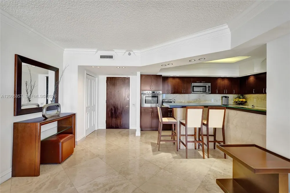 19667 Turnberry Way #12F Aventura, FL 33180