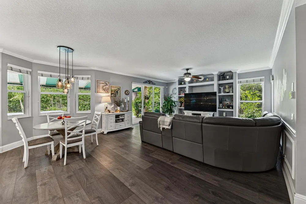 522 CYPRESS GREEN CIRCLE Wellington, FL 33414