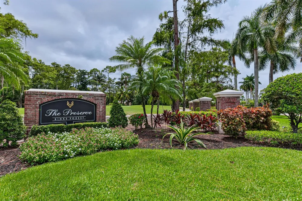 522 CYPRESS GREEN CIRCLE Wellington, FL 33414