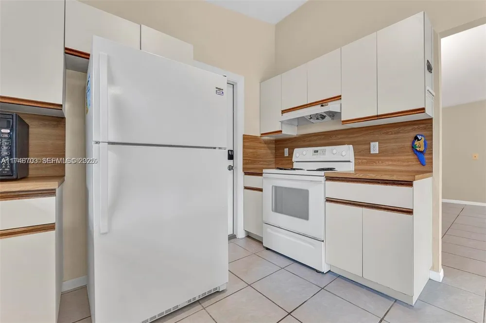 1406 NW 8TH STREET Dania Beach, FL 33004