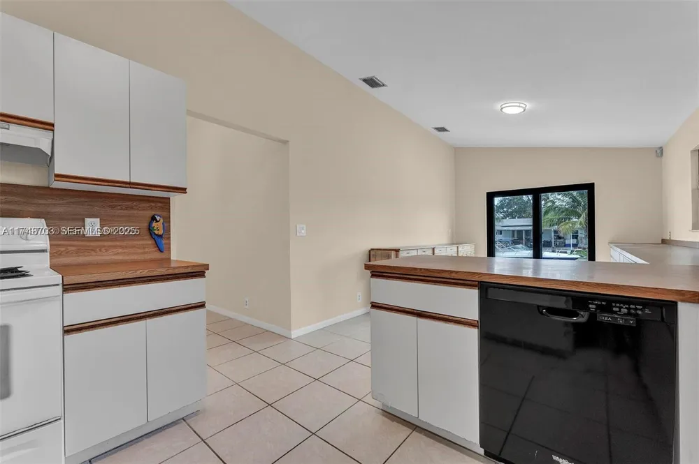 1406 NW 8TH STREET Dania Beach, FL 33004