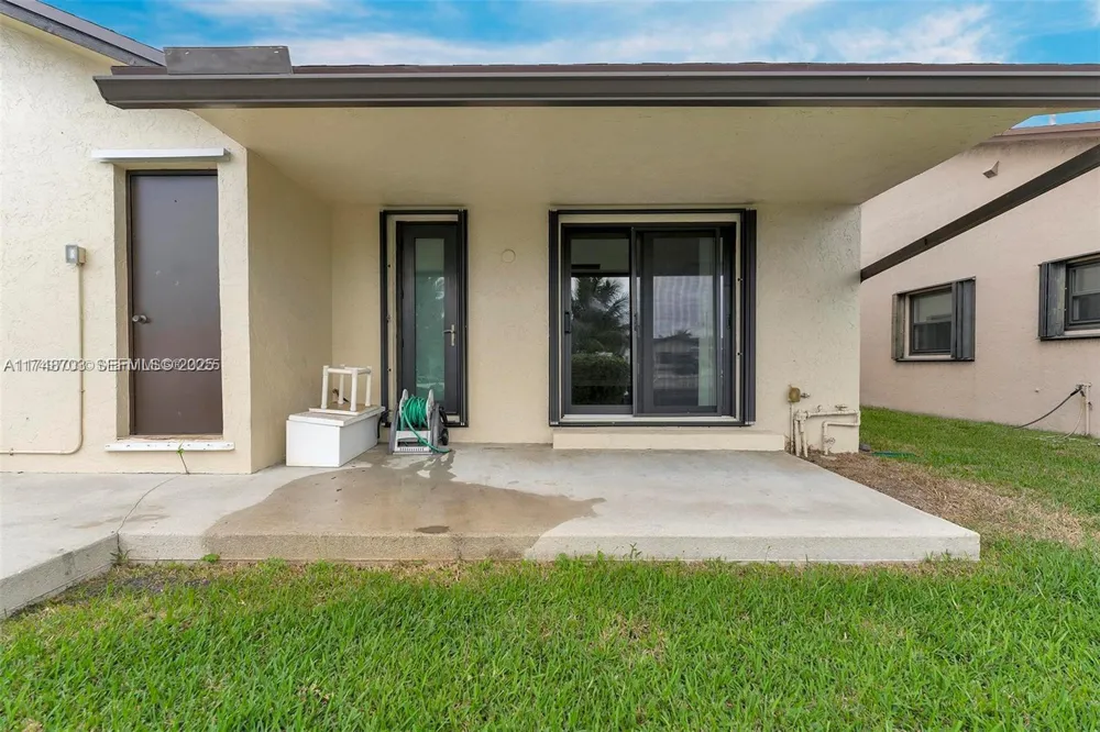 1406 NW 8TH STREET Dania Beach, FL 33004
