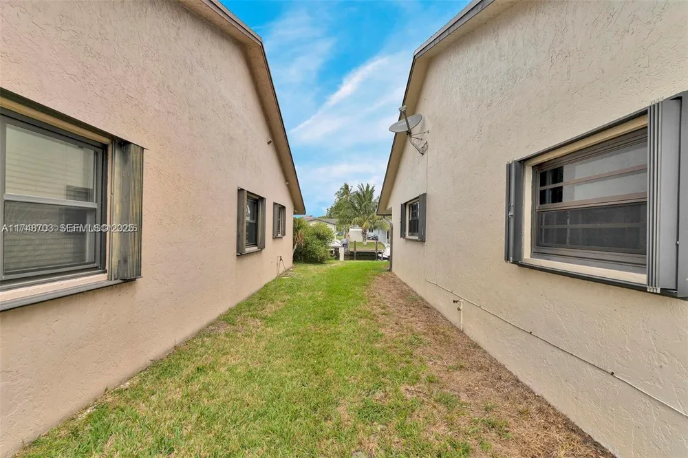 1406 NW 8TH STREET Dania Beach, FL 33004