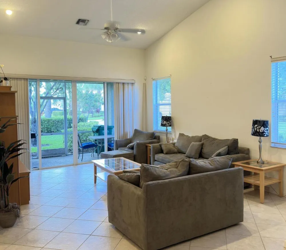 8125 MULLIGAN CIRCLE Port St. Lucie, FL 34986