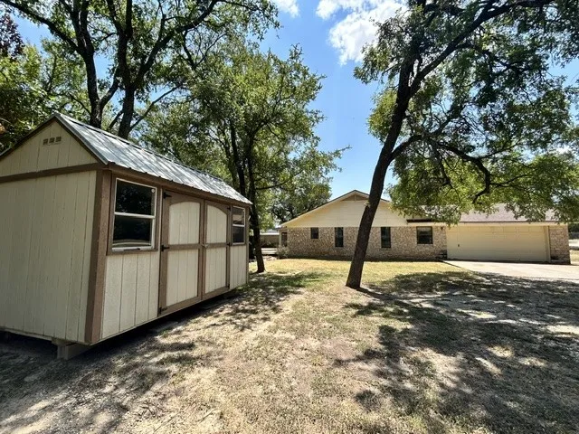 137 County Road 1759A Clifton, TX 76634
