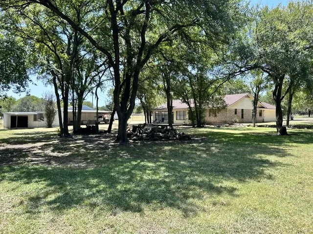 137 County Road 1759A Clifton, TX 76634