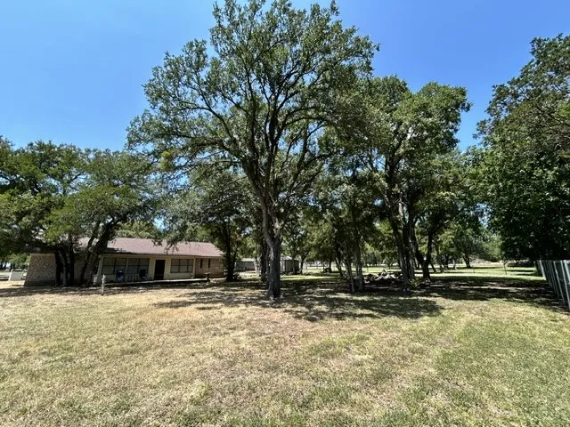 137 County Road 1759A Clifton, TX 76634