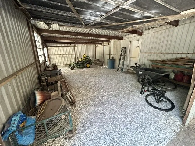 137 County Road 1759A Clifton, TX 76634