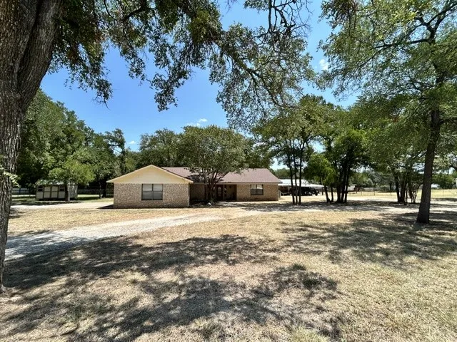 137 County Road 1759A Clifton, TX 76634