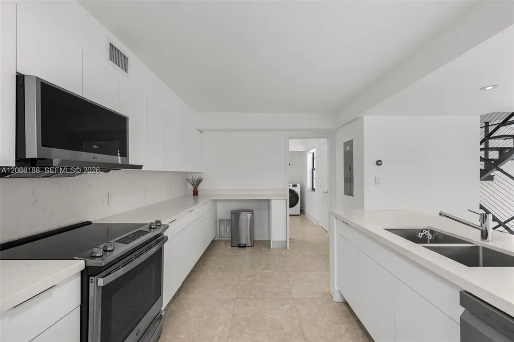 225 E Enid Dr #44 Key Biscayne, FL 33149