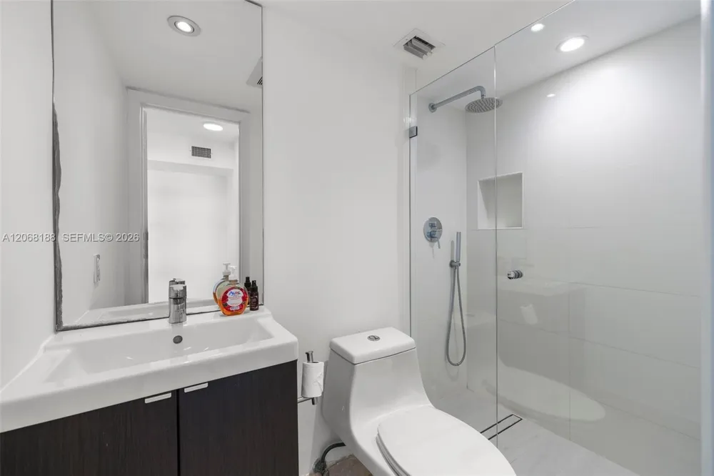 225 E Enid Dr #44 Key Biscayne, FL 33149