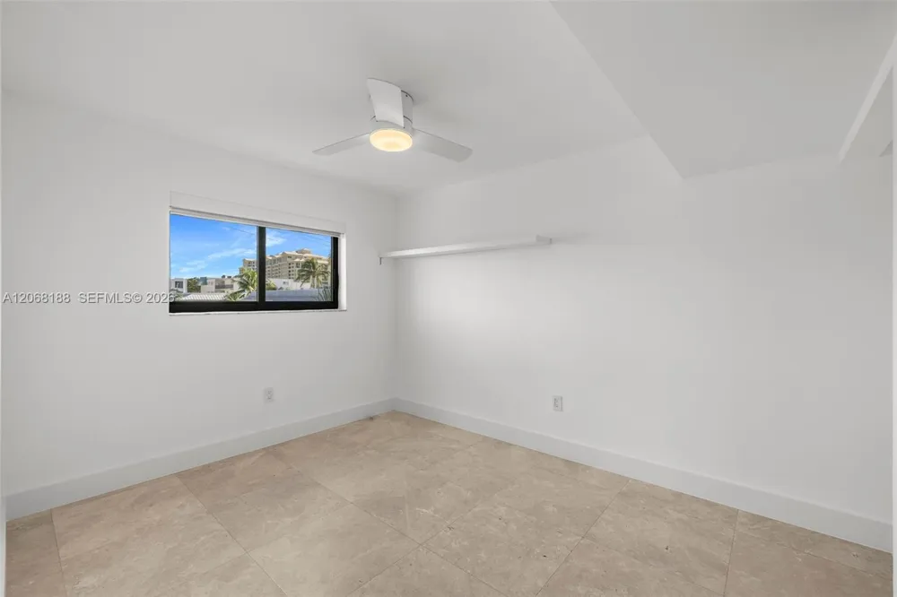 225 E Enid Dr #44 Key Biscayne, FL 33149
