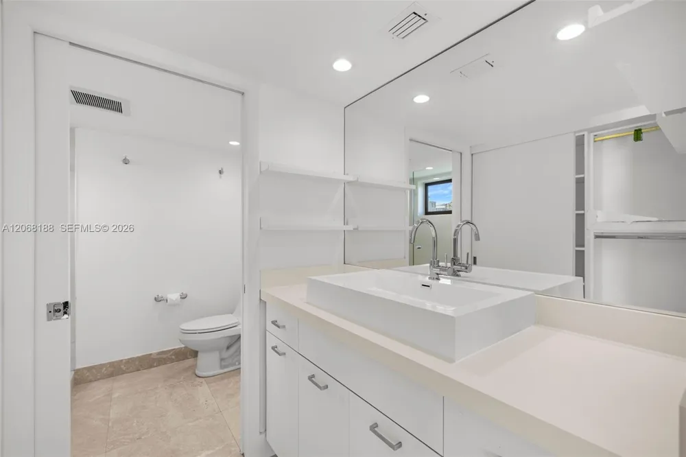 225 E Enid Dr #44 Key Biscayne, FL 33149