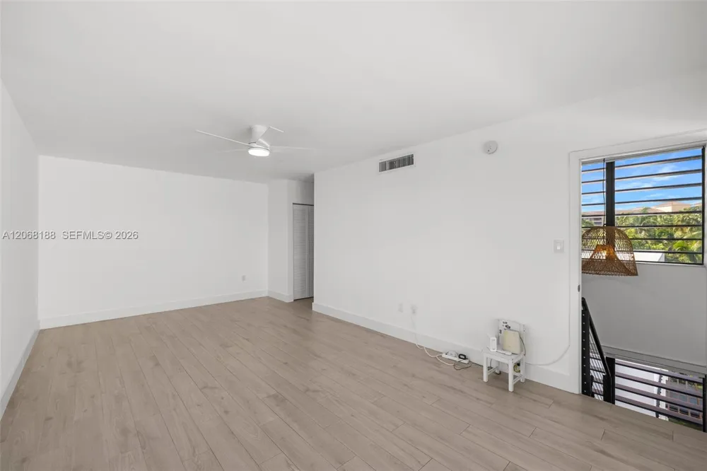 225 E Enid Dr #44 Key Biscayne, FL 33149
