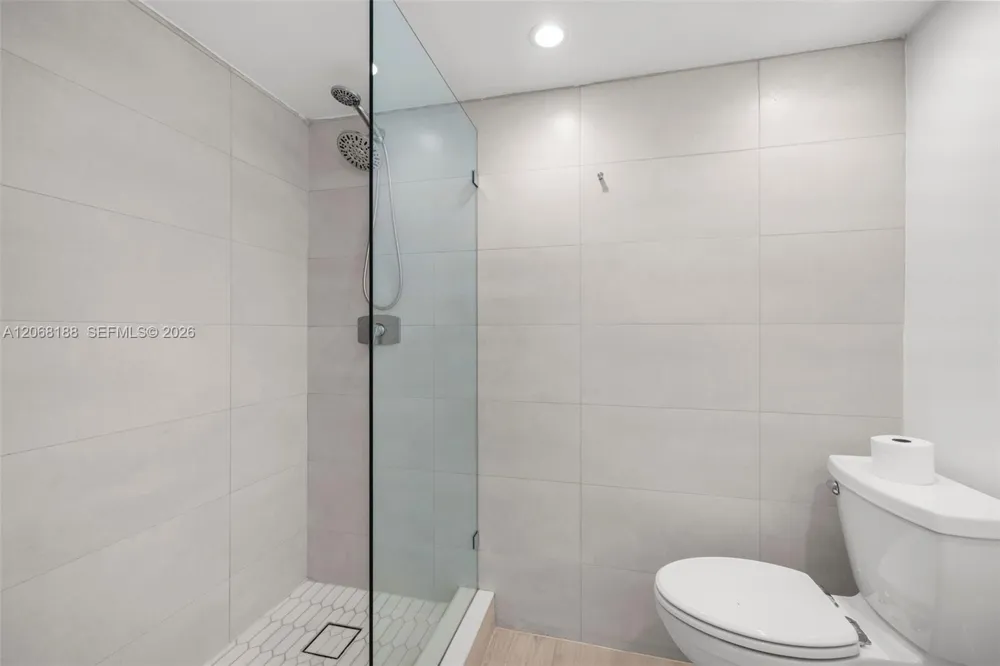 225 E Enid Dr #44 Key Biscayne, FL 33149