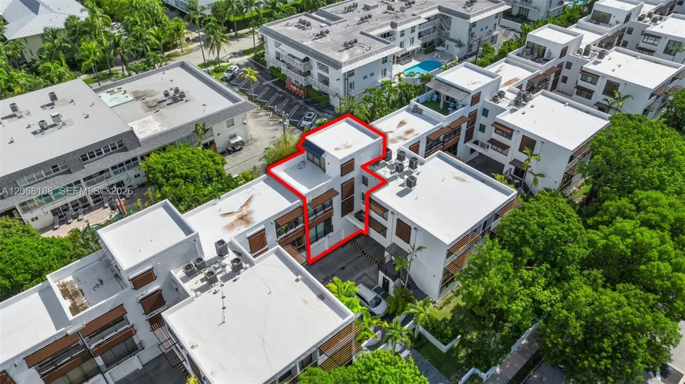 225 E Enid Dr #44 Key Biscayne, FL 33149