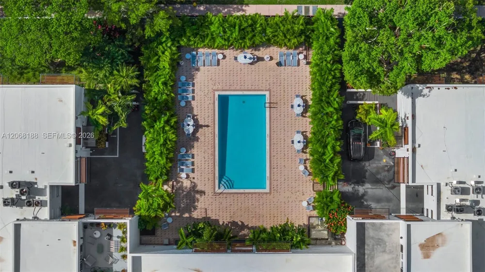 225 E Enid Dr #44 Key Biscayne, FL 33149