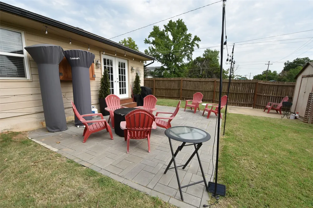 924 Cherokee Street Seminole, OK 74868