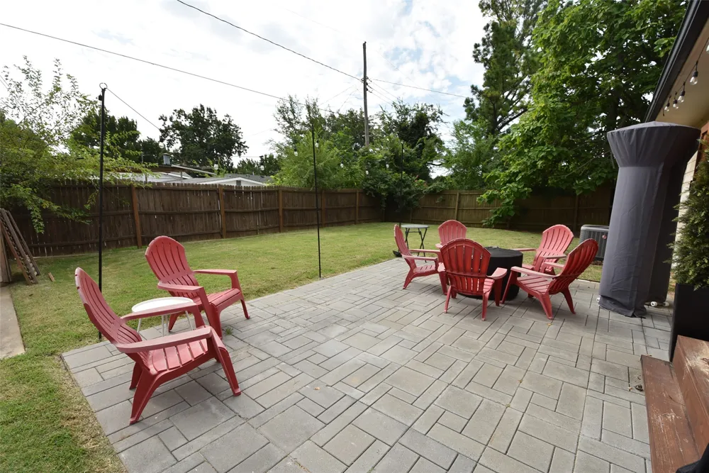 924 Cherokee Street Seminole, OK 74868