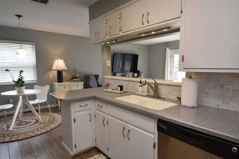 924 Cherokee Street Seminole, OK 74868