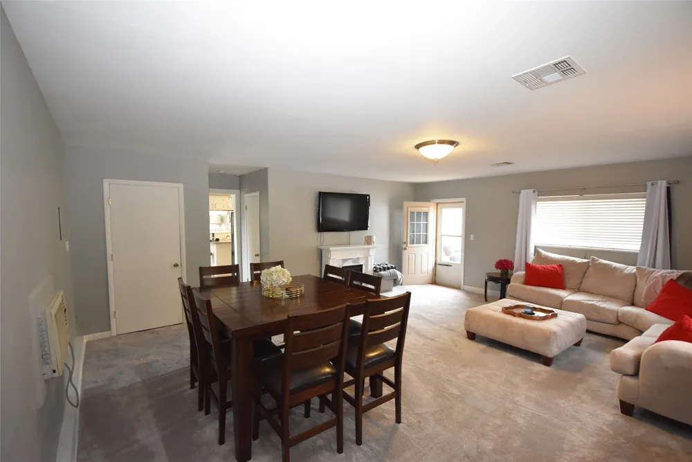 924 Cherokee Street Seminole, OK 74868