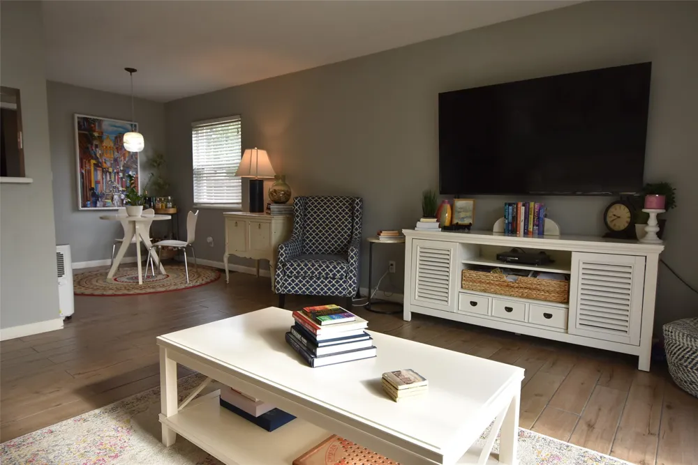 924 Cherokee Street Seminole, OK 74868