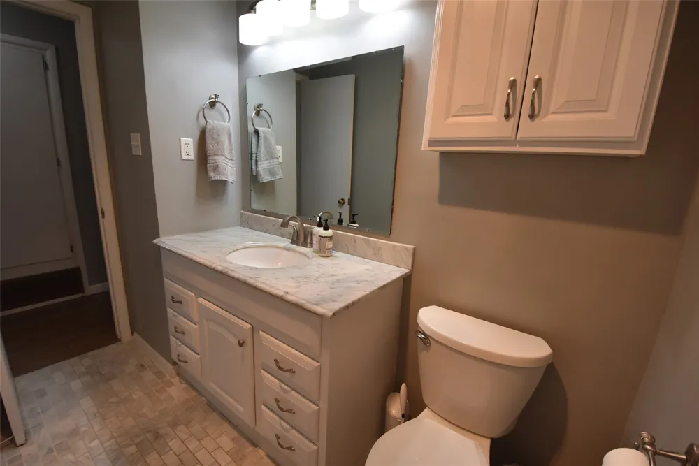 924 Cherokee Street Seminole, OK 74868