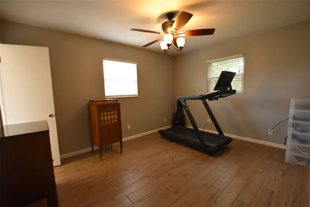 924 Cherokee Street Seminole, OK 74868