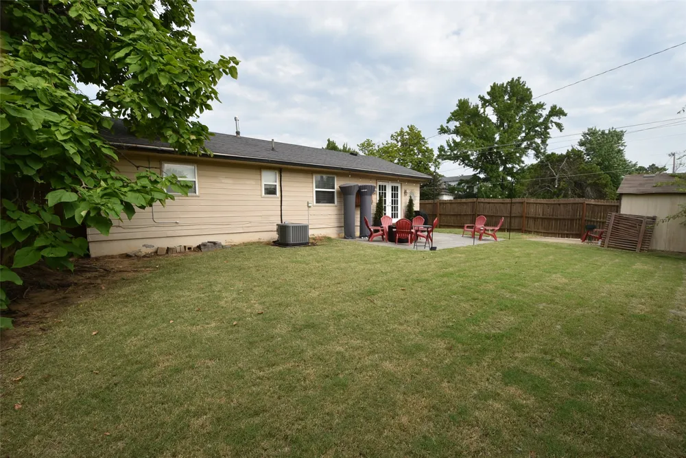 924 Cherokee Street Seminole, OK 74868