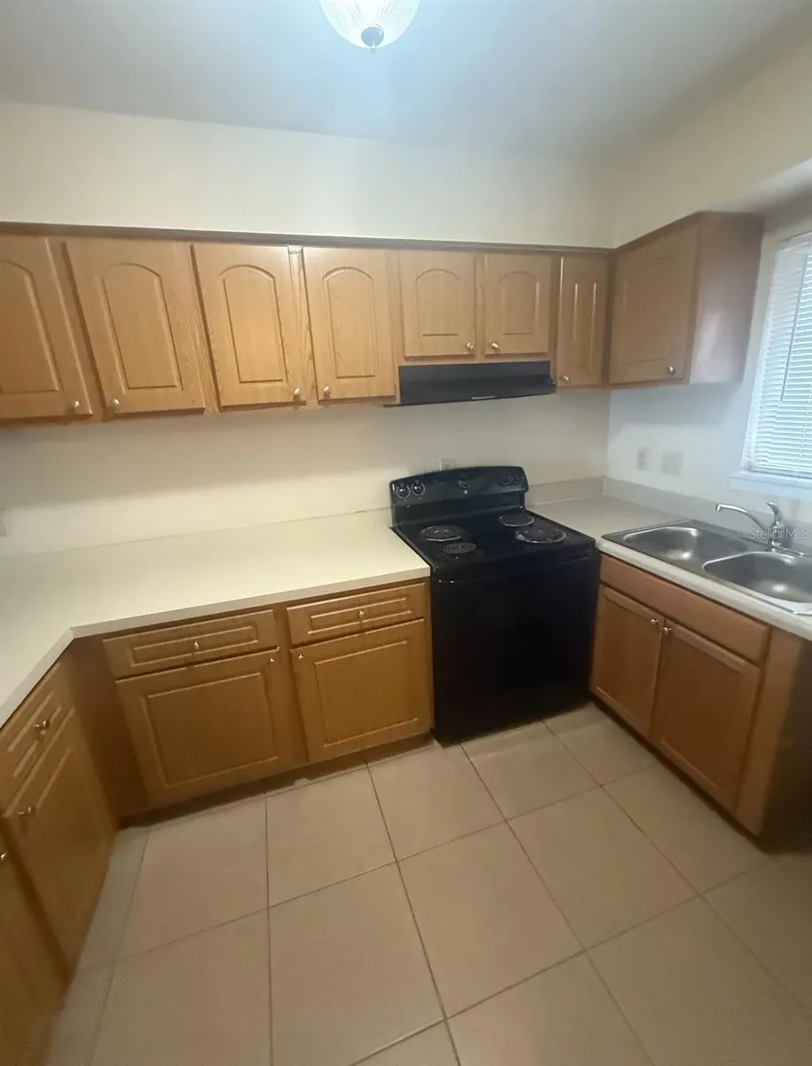 4113 S SEMORAN BOULEVARD #11 Orlando, FL 32822