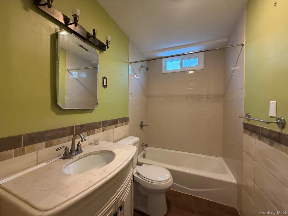 422 E CHESTER STREET E #2 Long Beach, NY 11561