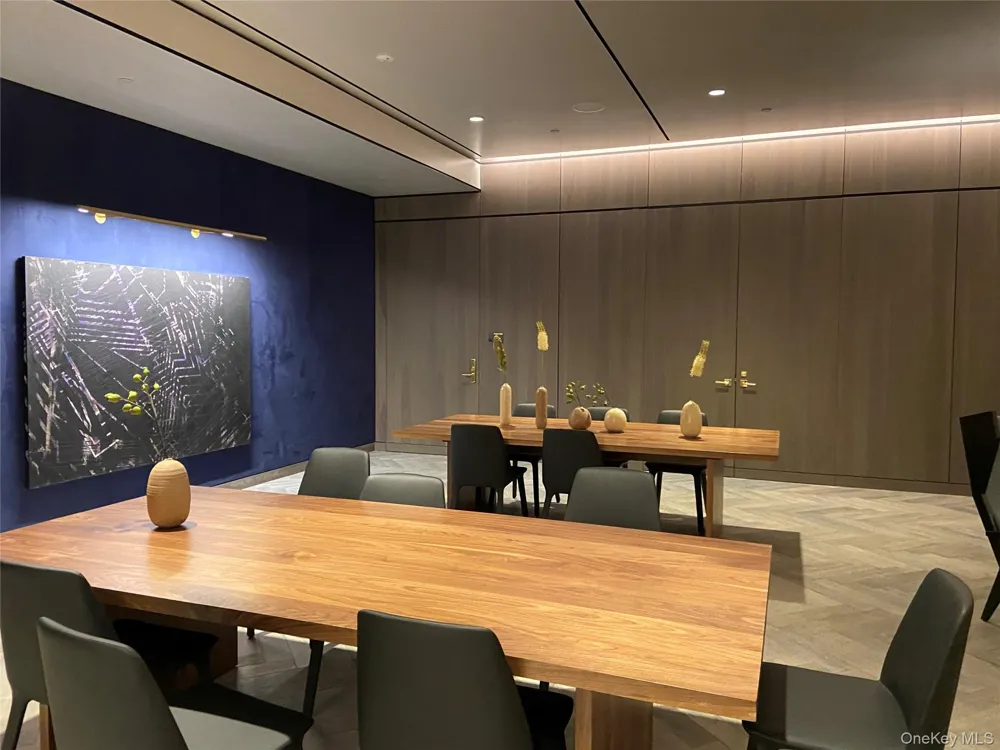 252 South Street #12G New York (Manhattan), NY 10002