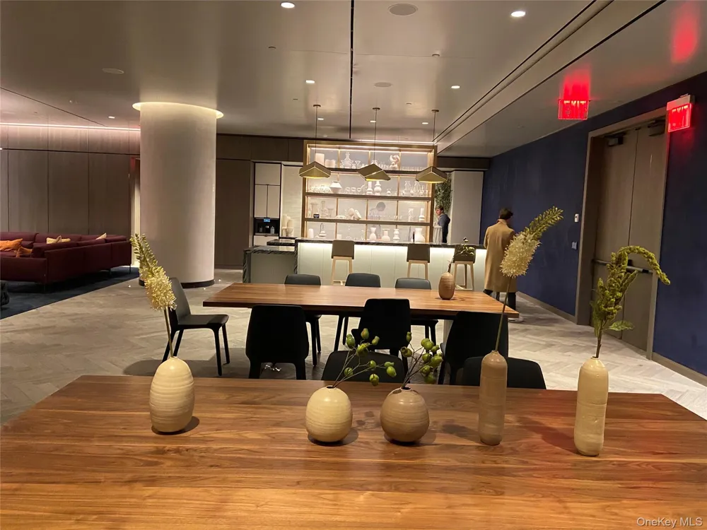 252 South Street #12G New York (Manhattan), NY 10002