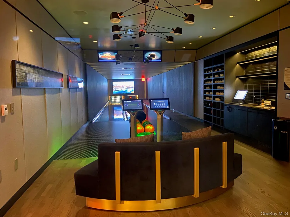 252 South Street #12G New York (Manhattan), NY 10002